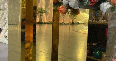 coluna quadrada - dourada